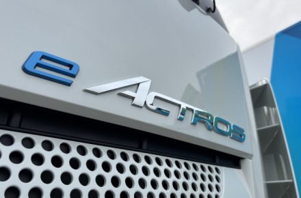 Daimler Truck отзывает более 131 тыс. грузовиков
