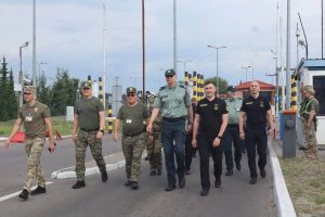 Україна і Польща готують автомобільні пункти пропуску до можливого збільшення вантажообігу