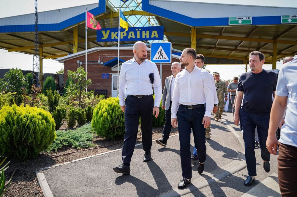 Николай Калашник провел встречу с молдовским вице-премьером по развитию транспортных маршрутов