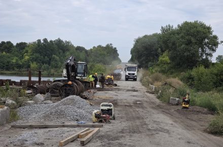 В Житомирской области реконструируют участки дороги Н - 03