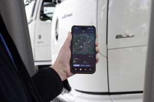 Mercedes-Benz Trucks додала до додатка Truck Remote функцію пошуку вільних парковок для вантажівок