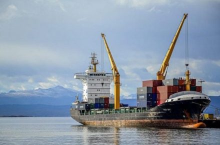 До 70 судов ожидают доступа к украинским портам у Сулинского канала