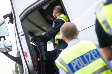 Германия: на A7 задержан водитель грузовика, который находился в пути 32 часа