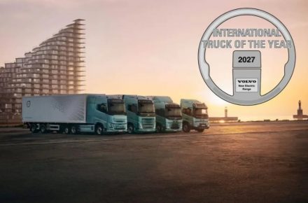 Нові електричні вантажівки Volvo визнані 