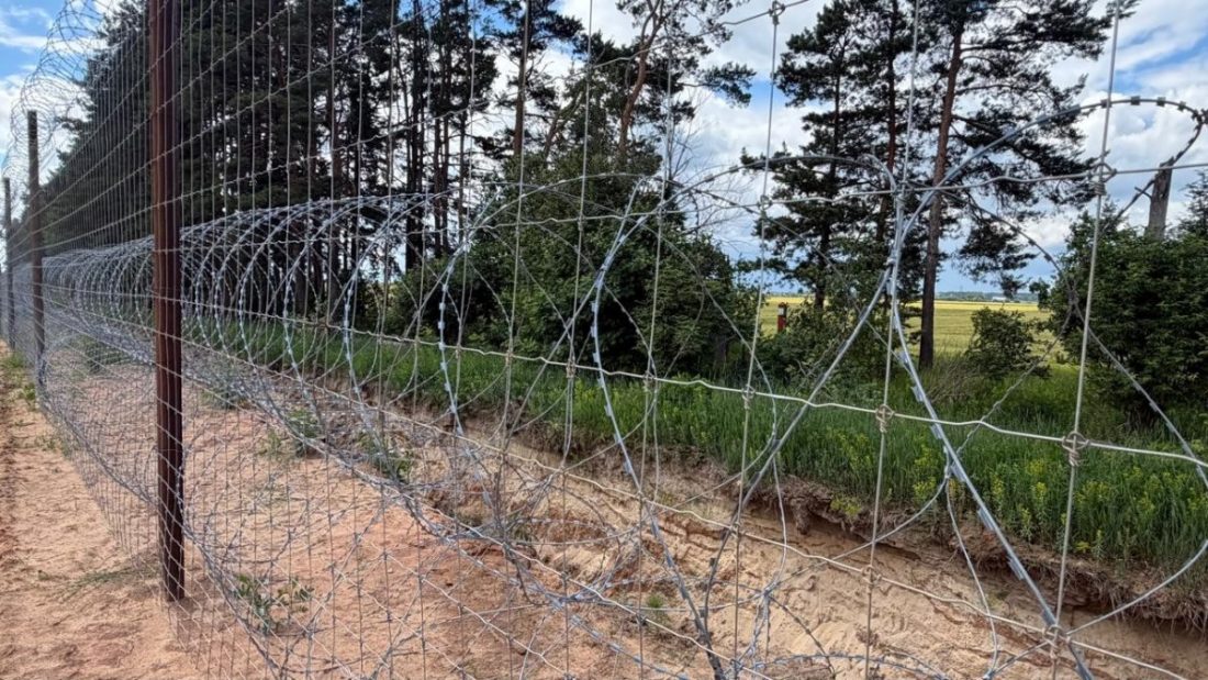 Україна ввела спеціальний прикордонний режим на кілометровій смузі вздовж кордону з РФ та РБ