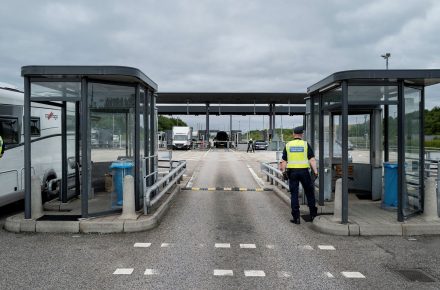 Швеция продлевает пограничный контроль до мая 2027 года