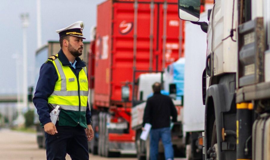 Operacao_RoadPol__Veiculos_pesados_de_me