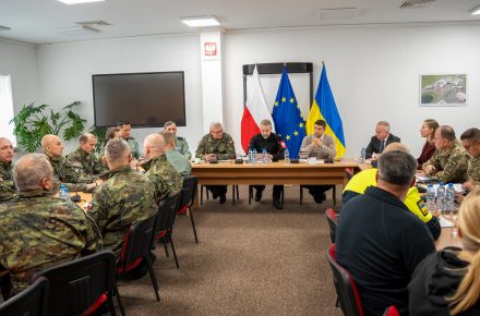Замминистра обсудил с Польшей безопасность работы пункта пропуска «Ягодин — Дорогуск» в условиях атак РФ